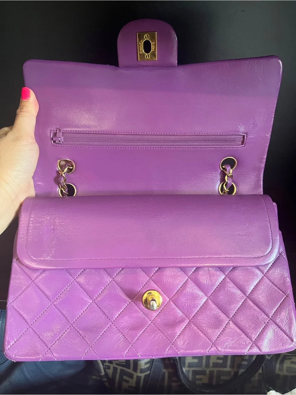 CHANEL Quilted Lambskin Shoulder Bag in Vibrant Purple 24KT Gold plated Chain - Picture 4 of 10
